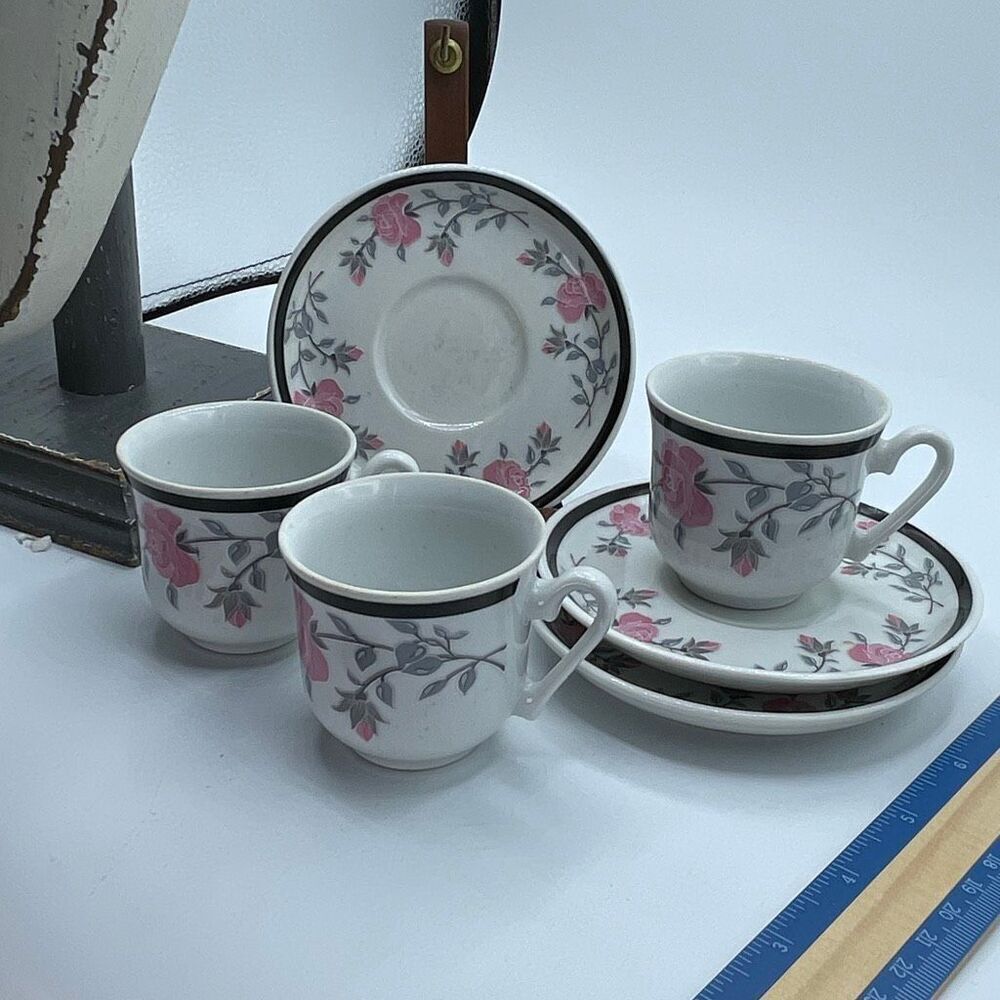 Fena Porzellan German Porcelain demitasse cups& saucers set of 3